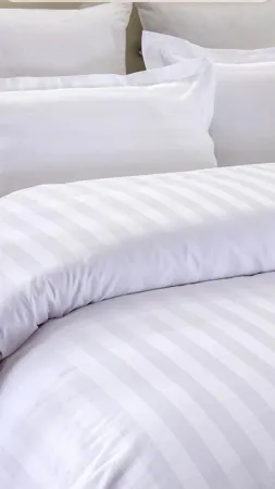 Makati CBD Resort 2 Bedroom Отели рядом с достопримечательностью «Lee Gardens»