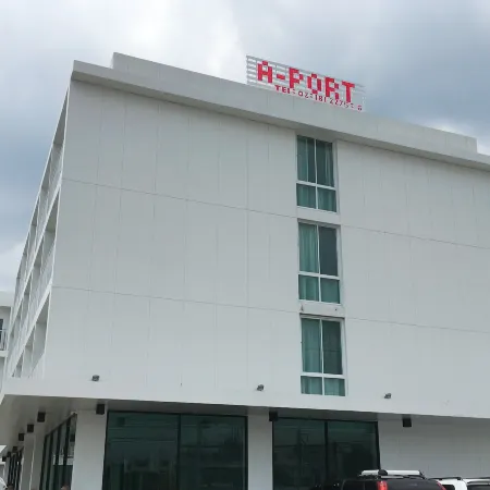 A-Port Отели рядом с достопримечательностью «Старый город»