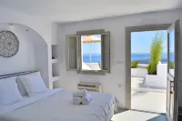 Cocoon Suites Hotels near Santorini