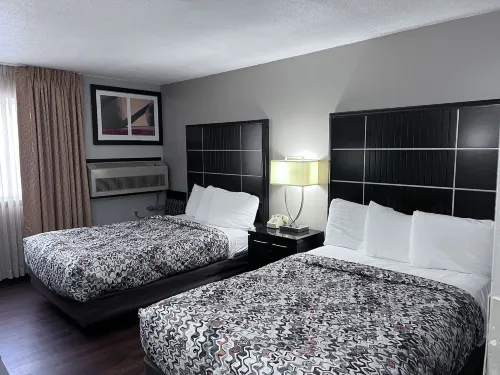 AmeriVu Inn Hotels in Lake