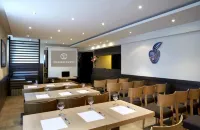 凱法利尼亞莫克斯飯店