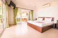 Shangrilah Bungalow Hotel a Mae Nam Beach