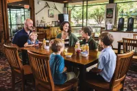 Williamsburg Woodlands Hotel & Suites, an Official Colonial Williamsburg Hotel - Bữa sáng