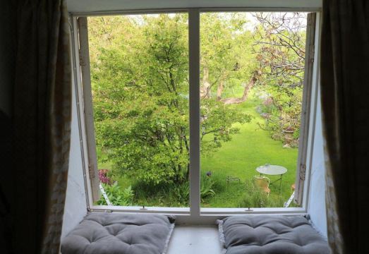 3 COMPTON Hotel Overview