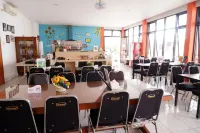 Hotel Netral Jombang - breakfast