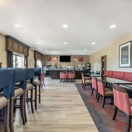 Comfort Suites St Charles-St Louis