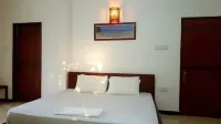 Villa Happy Home Hotels in Dharga Town
