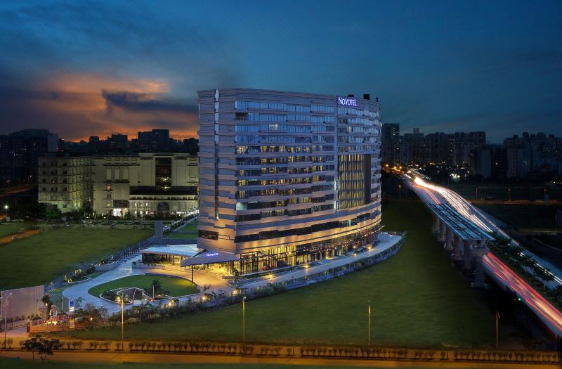 Novotel Kolkata - Hotel & Residences