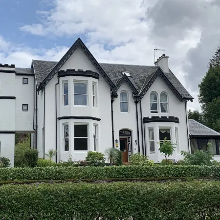 Ashburn House de Luxe B&B