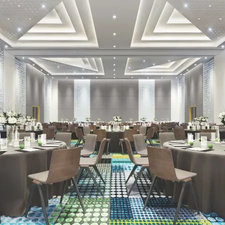 Radisson Red Hotel, Dubai Silicon Oasis
