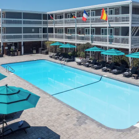 Surfside Hotel and Suites