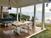 Villa Anastasye Your Lakefront Vacation Rental Hotel a Predore