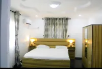 Jaybritt Luxury Apartment