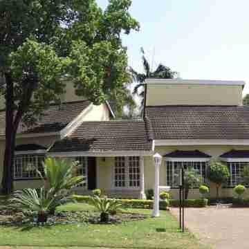 La Barune Guest House Hotel Exterior