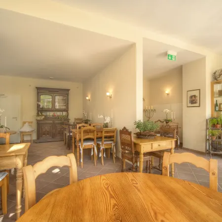Gästehaus Moselkloster Отели в г. Триттенхайм