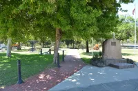 亞歷山大汽車旅館