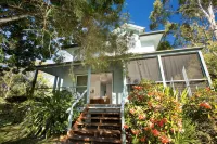 Blueys Retreat Hotels in Blueys Beach