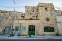 Ta' Pinu Bed & Breakfast - Homestays