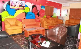 Resdon Hotel and Suites