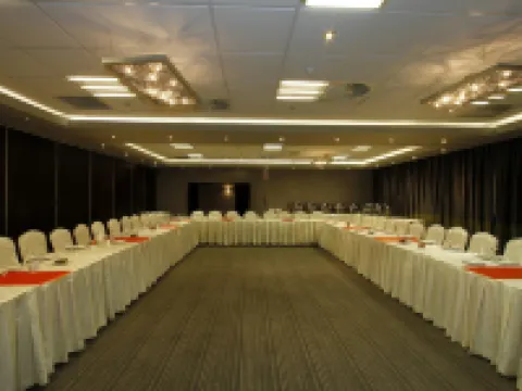 Coastlands Musgrave Hotel and Convention Centre ベレアのホテル