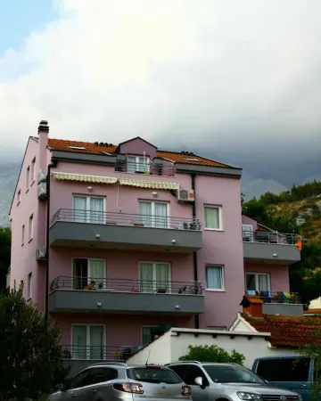 Apartments Andrijanić Отели в г. Mimice