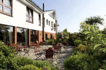 Landhaus Ostseeblick Отели в г. Кронсгард