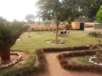 Wane Guest Lodge โรงแรมใน