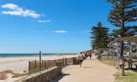 Moana Seaside Retreat - Beach