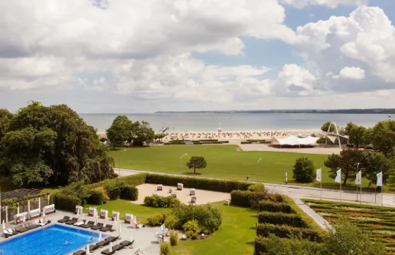 特拉沃明德羅莎酒店