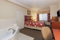 Howard Johnson by Wyndham Bakersfield Hotels near Vons