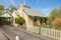 Country Pleasures Bed and Breakfast - WiFi