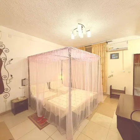 Gahahe Hills Hotel