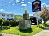 Fort Knox Inn - parking