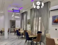 Lisa Suites