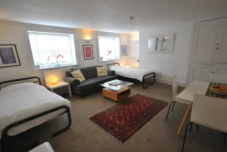 Churchill Guest House Отели в г. Дувр