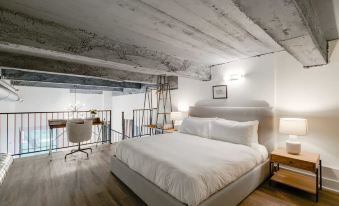 Sosuite 1BR Corner Loft w Park View Gym Lounge