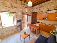 Skarinou's Landhouse Poolside Apartment Hotels in Kalavasos