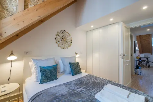 โนแมด ส์ ออกัสต้า คอลเลคชั่น - คอมฟอร์ต