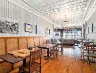 Historic Hotel Nichols - breakfast
