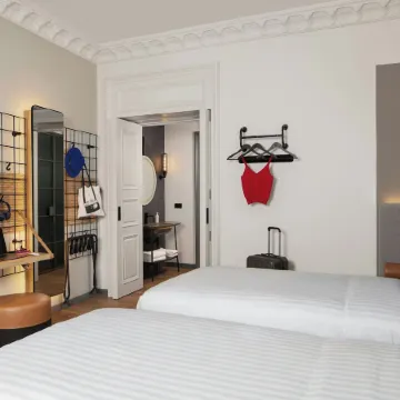 Moxy Istanbul Taksim Отели рядом с достопримечательностью «Галата»