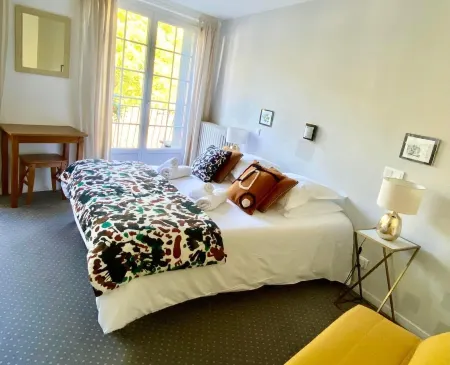 Hôtel Restaurant du Plomb du Cantal Отели в г. Мюра