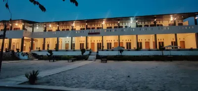 Hotel Raja Samosir Hotels near Pantai Pulo Tao