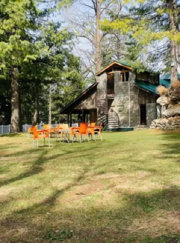 99度假村 訥提亞格利酒店