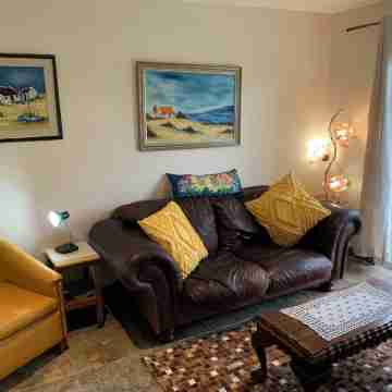 Mispa George - Self Catering Apartment - Sleeps 2 Rooms