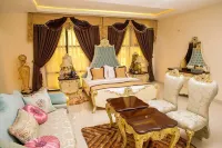 Echelon Heights Hotel