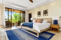 Beachfront Villa - Sunsets and Daily Maid Service Hotels in Nacascolo