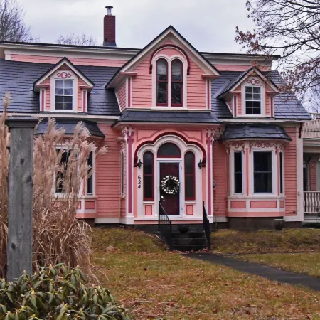 Miller House By the Bay