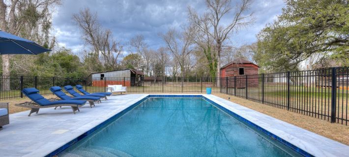 Burrell and Flynn's Farm Hotels in Aiken County