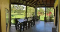 Aaryana Lagoon