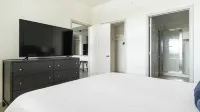 Vistas Eastwood Apartments by Barsala Hotels near The Shops At Village Walk